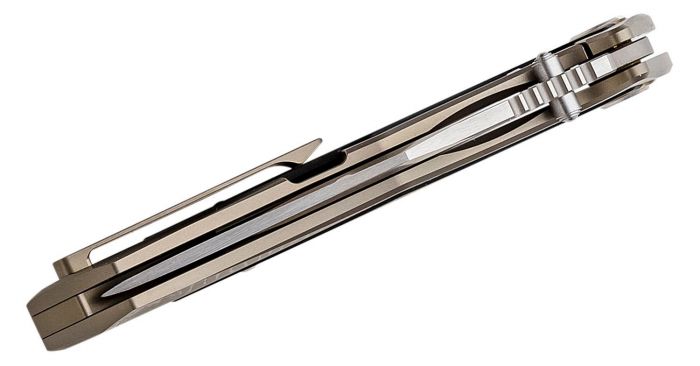 Складной нож Bestech Togatta, сталь M390, рукоять титан/карбон