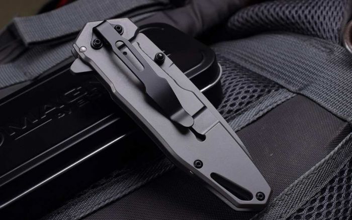 Складной нож Boker Screaming Skull, сталь 440А, рукоять нержавеющая сталь