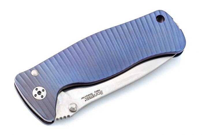 Нож складной LionSteel SR2 V (VIOLET) Mini, сталь Uddeholm Sleipner® Satin Finish, рукоять титан по технологии Solid®, фиолетовый